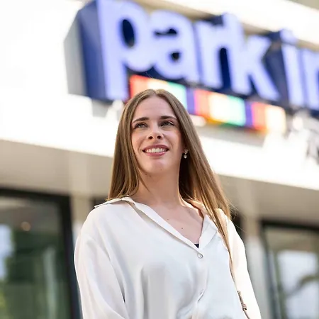 Park By Radisson Centre Отель