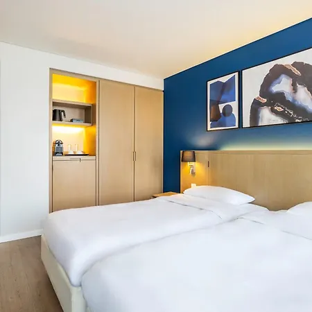 Park By Radisson Centre 3*